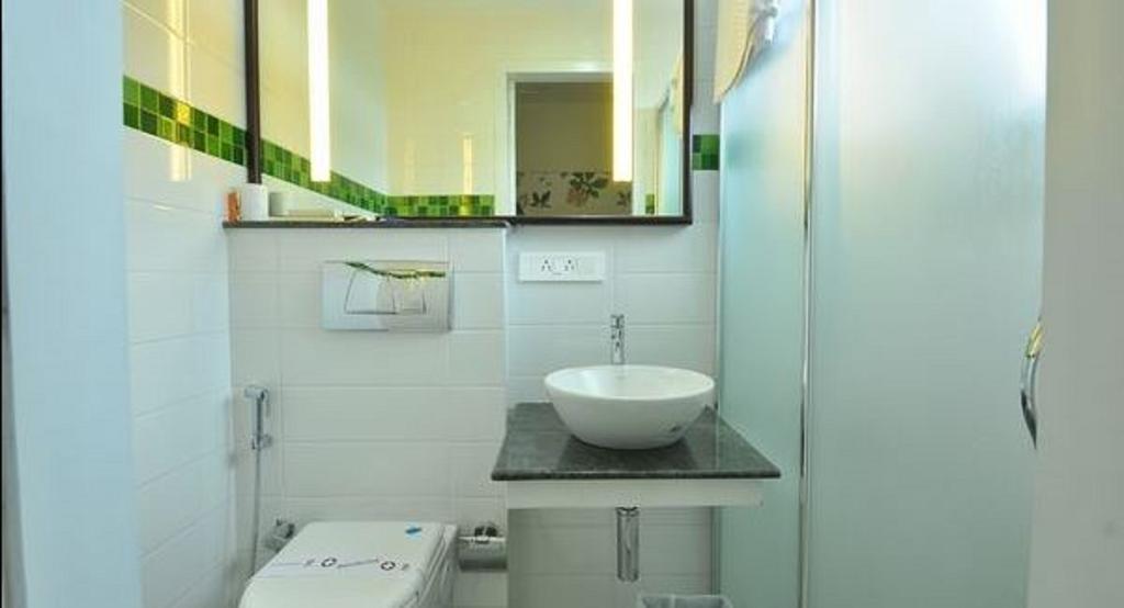 Bth Sarovaram Kochi Szoba fotó